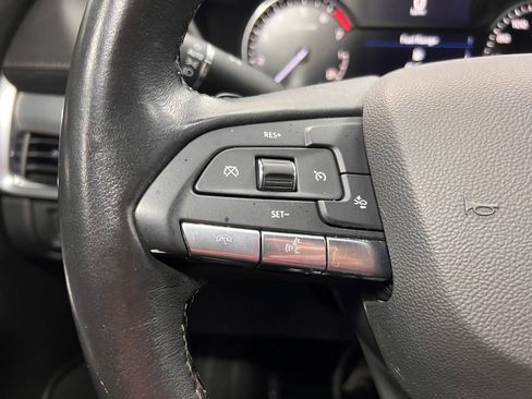 Used 2021 Cadillac XT4 Premium Luxury AWD/4WD image 10