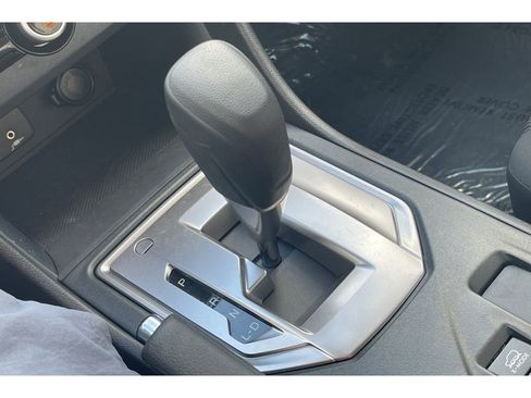 Certified 2023 Subaru Crosstrek 2.0i image 31