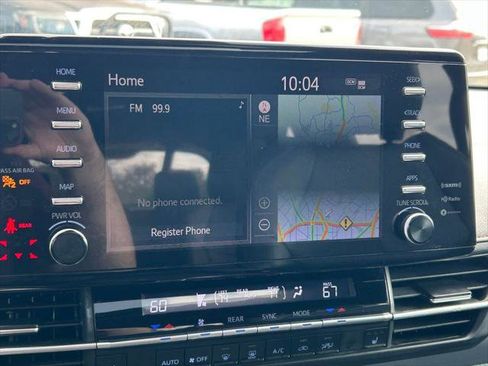 Certified 2022 Toyota Sienna XSE image 32