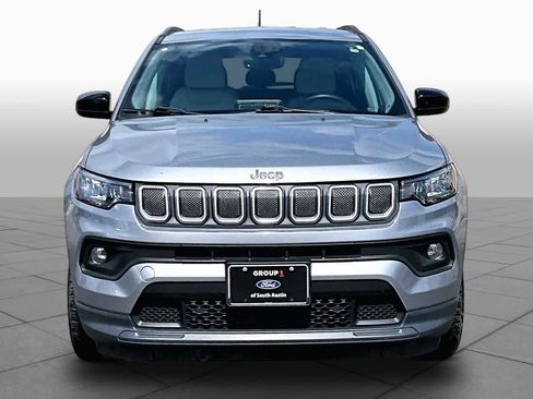 Used 2022 Jeep Compass Latitude w/ Convenience Group FWD image 4