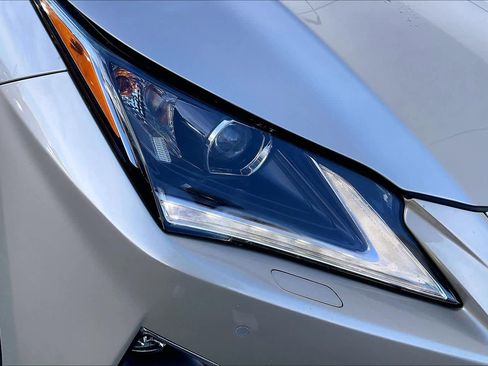 Used 2018 Lexus RX 450h image 26