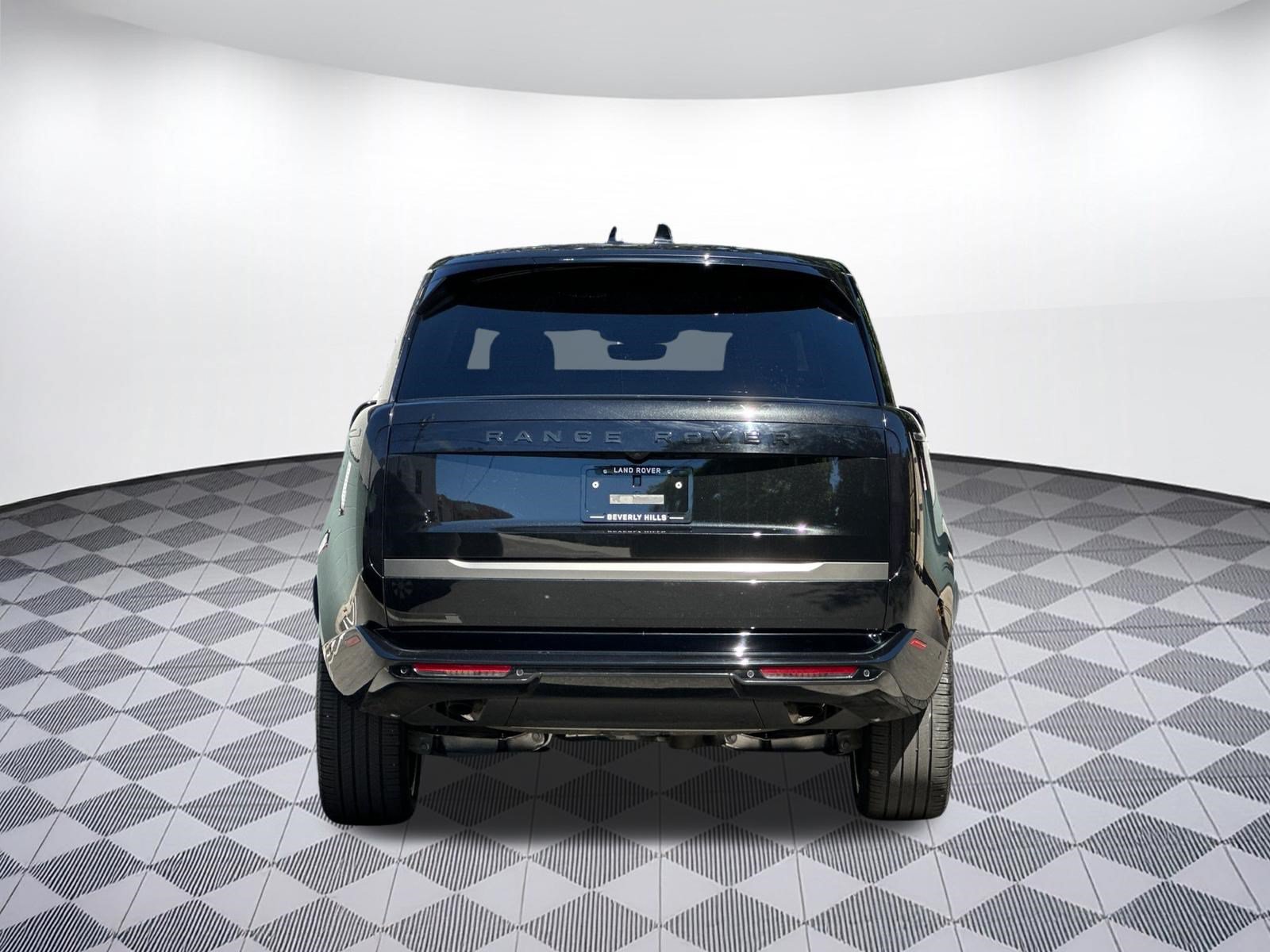 Used 2025 Land Rover Range Rover SE AWD/4WD image 9