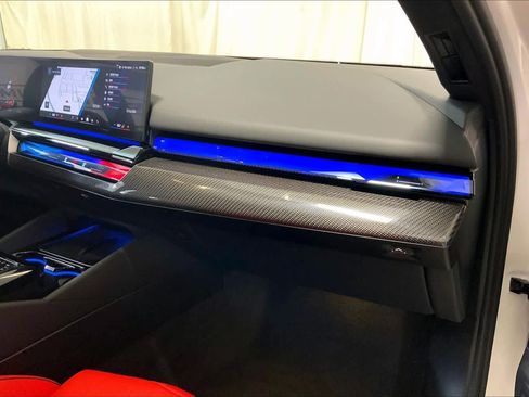 Used 2026 BMW M5 w/ Carbon Package image 36