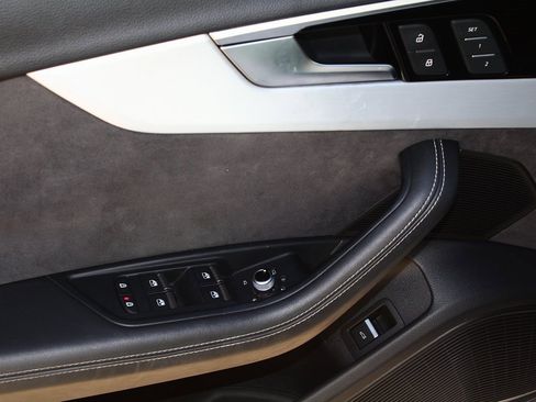 Used 2022 Audi A4 2.0T Prestige image 13