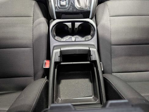 Used 2023 Chevrolet Colorado LT w/ LT Convenience Package AWD/4WD image 17