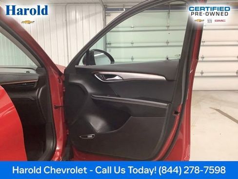 Certified 2025 Buick Envision Sport Touring image 6