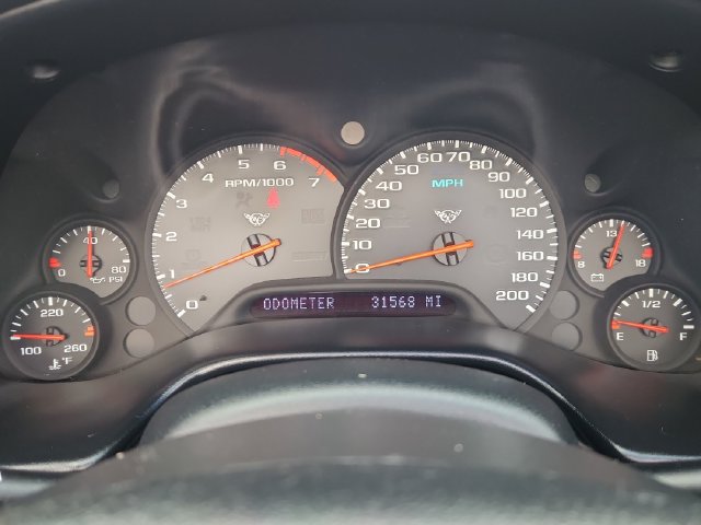 Used 2001 Chevrolet Corvette Convertible w/ Preferred Equipment Group2 RWD image 34