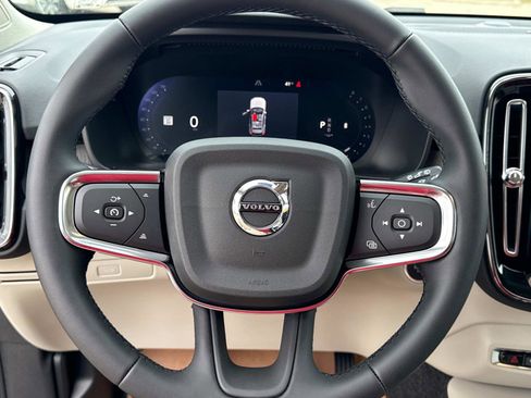 New 2026 Volvo XC40 B5 Plus w/ Climate Package image 27