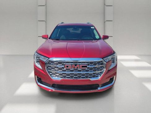 Used 2023 GMC Terrain Denali AWD/4WD image 2