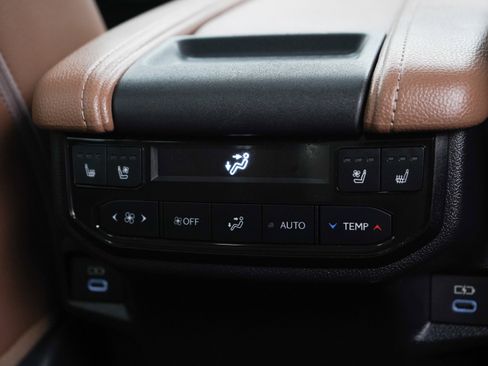 Used 2026 Toyota Grand Highlander Platinum image 17