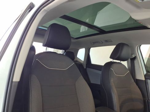 Used 2023 Volkswagen Taos SE w/ Panoramic Sunroof Package AWD/4WD image 22