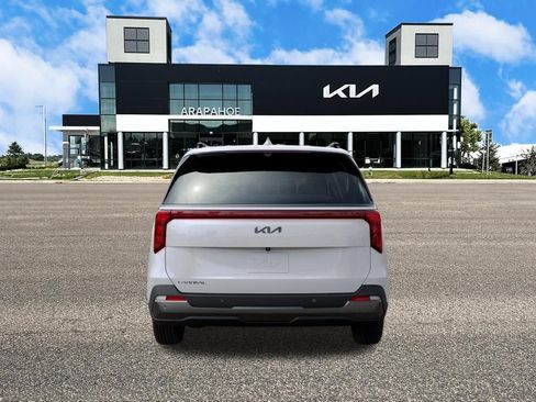 New 2027 Kia Carnival SX w/ Dark Edition Package FWD image 5