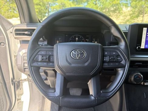 Used 2025 Toyota Tacoma SR5 AWD/4WD image 14