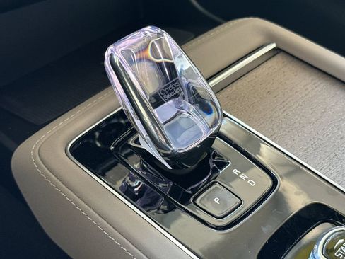 New 2026 Volvo XC90 T8 Plus image 22