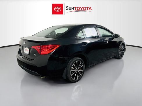 Used 2017 Toyota Corolla SE w/ Carpet Mat Package (TMS) FWD image 4