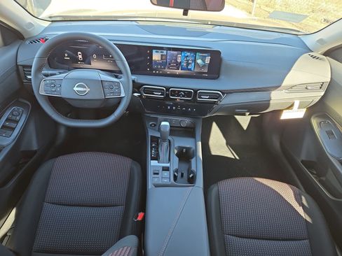 New 2026 Nissan Sentra SR w/ Floor Mat Package image 12