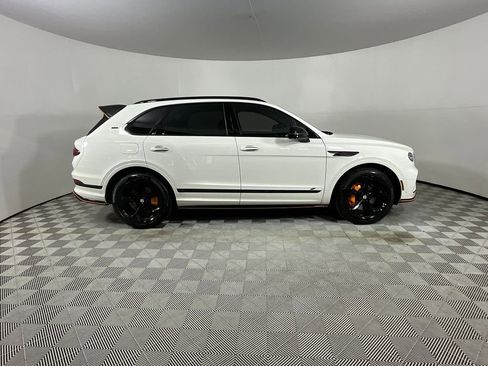 Used 2025 Bentley Bentayga image 5