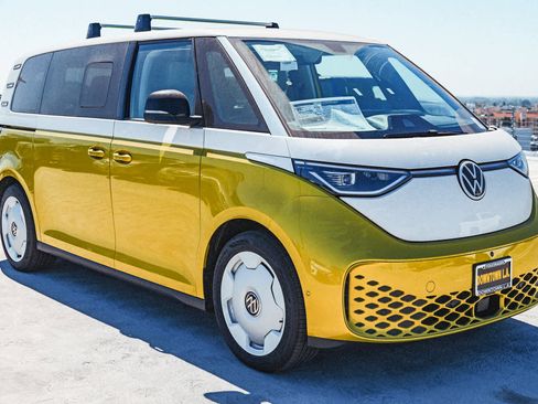 New 2025 Volkswagen ID. Buzz 1st Edition image 3