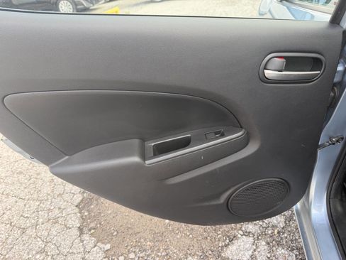 Used 2013 MAZDA MAZDA2 Sport FWD image 15