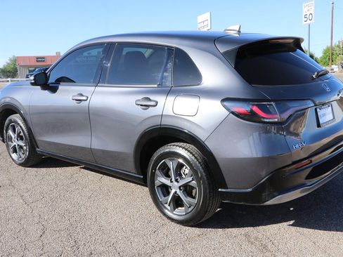 Used 2023 Honda HR-V EX-L image 5