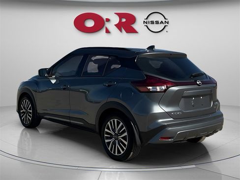 Used 2023 Nissan Kicks SR image 7