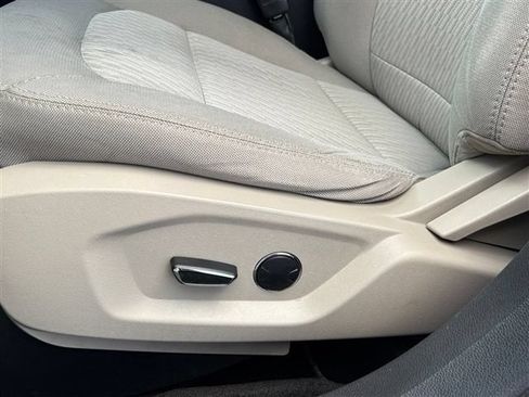 Used 2018 Ford Explorer FWD image 14