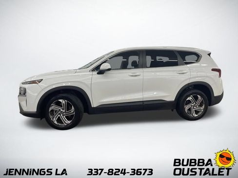 Used 2021 Hyundai Santa Fe SE FWD image 2