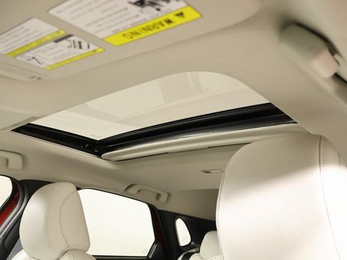 Used 2021 MAZDA CX-30 FWD 2.5 S w/ Premium Package image 16