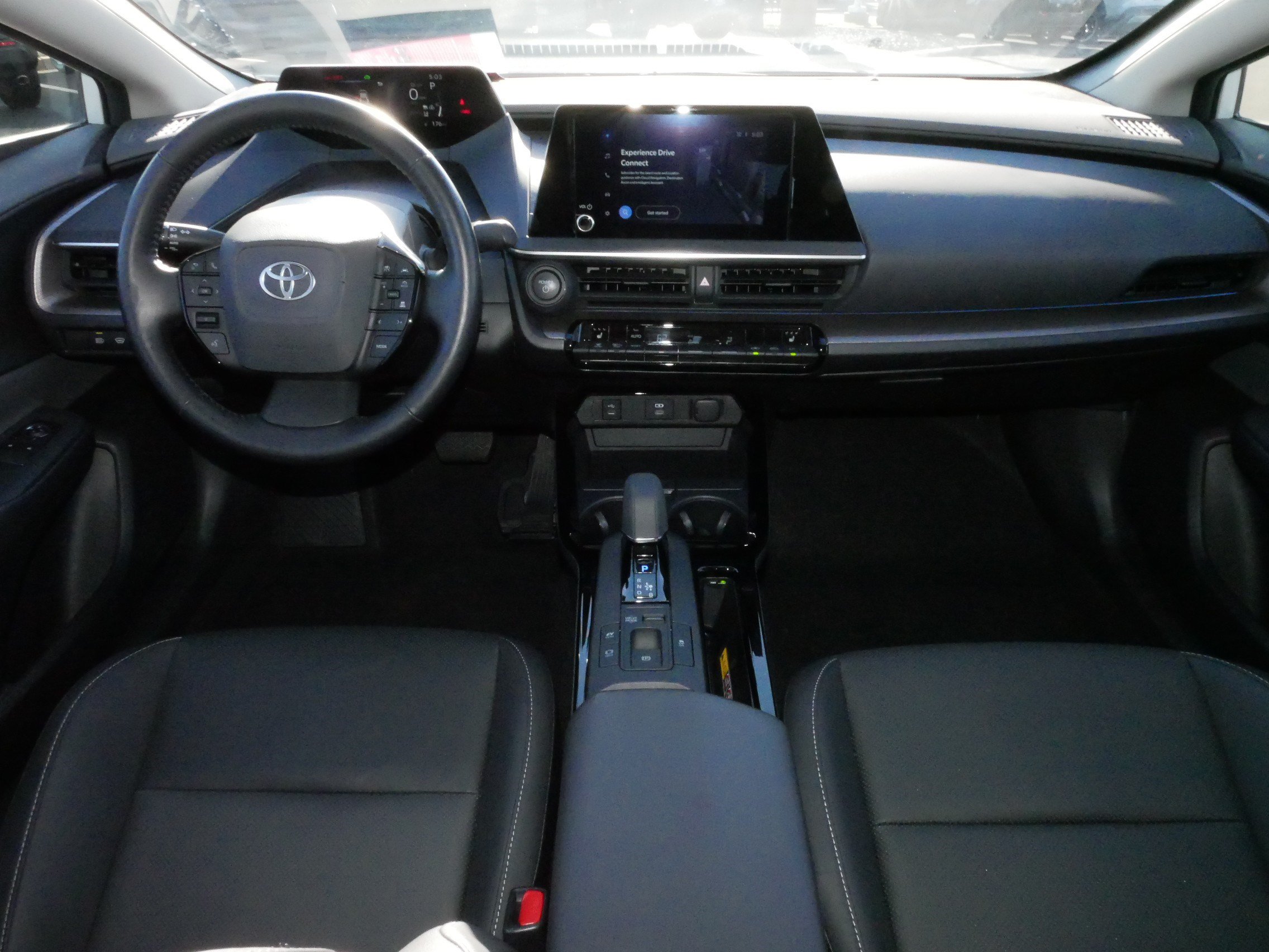 Used 2024 Toyota Prius XLE AWD/4WD image 10