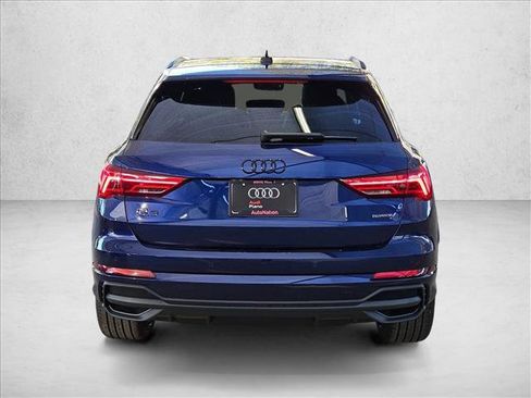 Certified 2025 Audi Q3 2.0T Premium w/ Convenience Package image 7