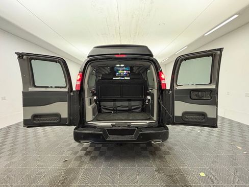New 2025 GMC Savana 2500 Explorer Limited SE image 9