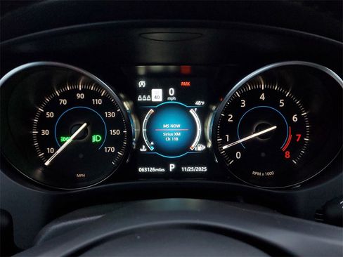 Used 2020 Jaguar F-PACE Premium image 15