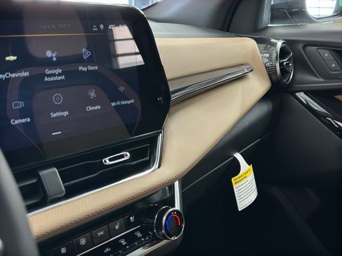 New 2026 Chevrolet Equinox ACTIV AWD/4WD image 21
