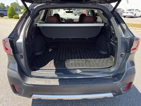 Used 2020 Subaru Outback Touring w/ Popular Package #2 AWD/4WD image 9