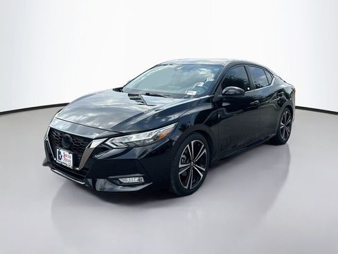 Used 2022 Nissan Sentra SR w/ Lighting Package FWD image 3