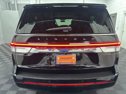 Used 2023 Lincoln Navigator L Reserve image 8