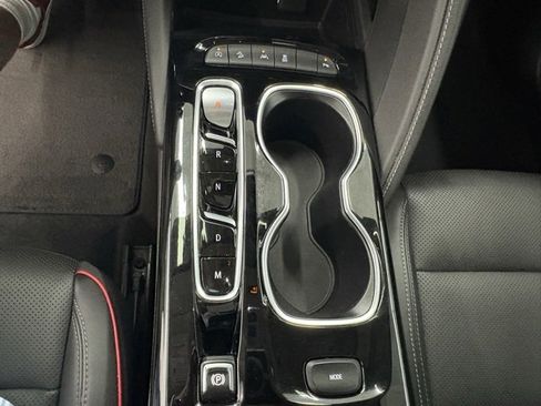 Used 2023 Buick Envision Essence w/ Sport Touring Package image 31