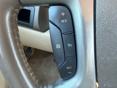 Used 2012 Chevrolet Tahoe LS image 19