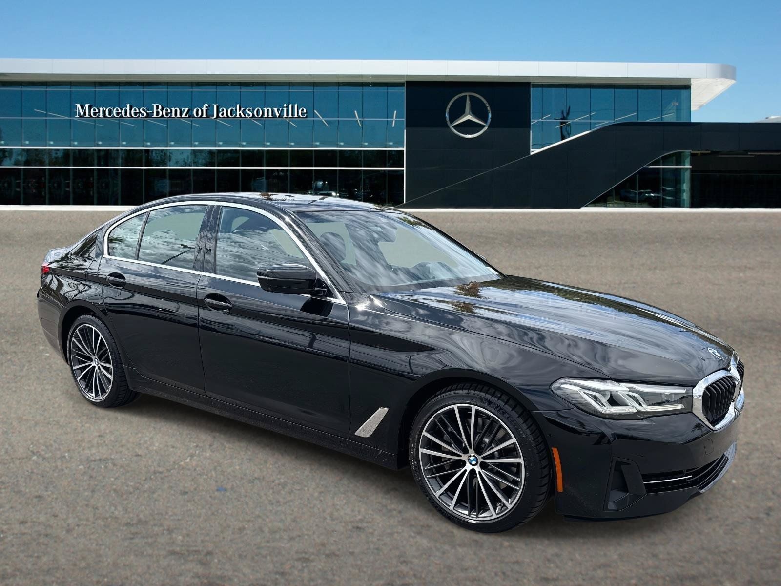 Used 2021 BMW 530i w/ Premium Package RWD image 1