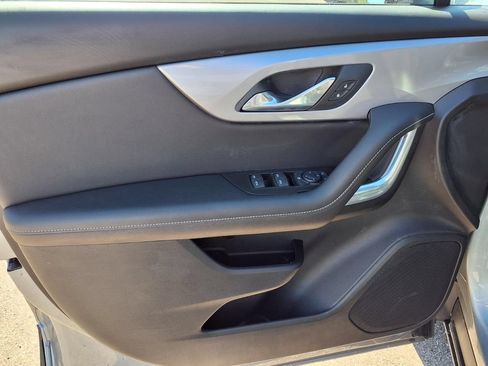 Used 2025 Chevrolet Blazer LT FWD image 17