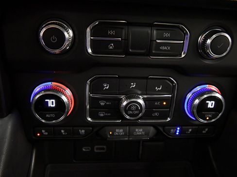 Used 2022 GMC Yukon AT4 image 26