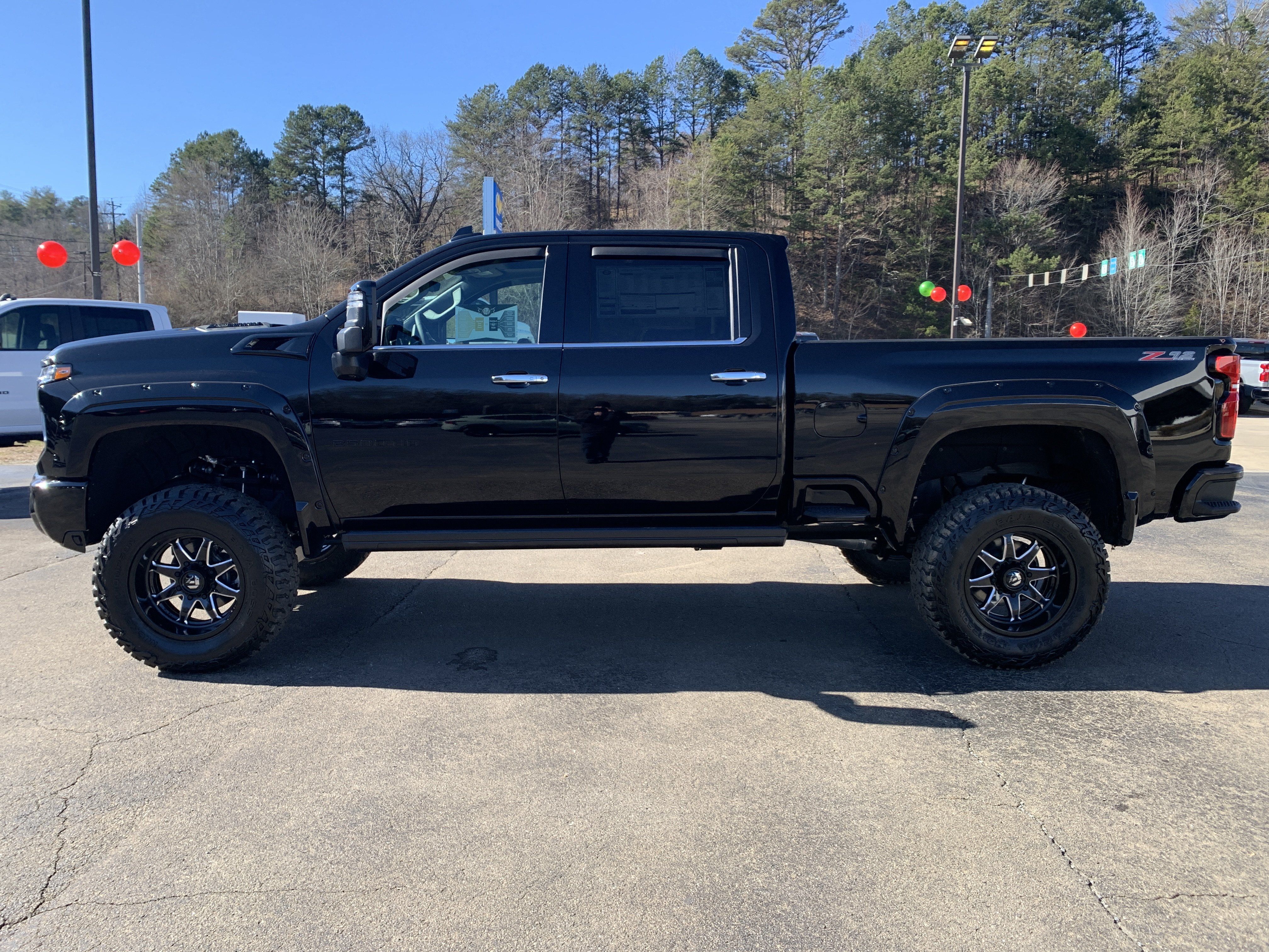 New 2025 Chevrolet Silverado 2500 LTZ w/ LTZ Premium Package AWD/4WD image 4