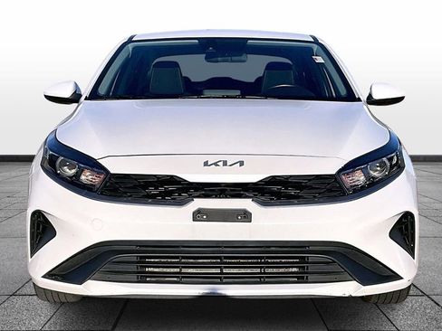 Certified 2024 Kia Forte LXS image 3