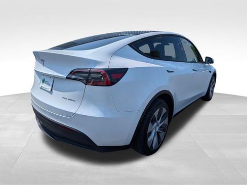 Used 2023 Tesla Model Y Long Range AWD/4WD image 7
