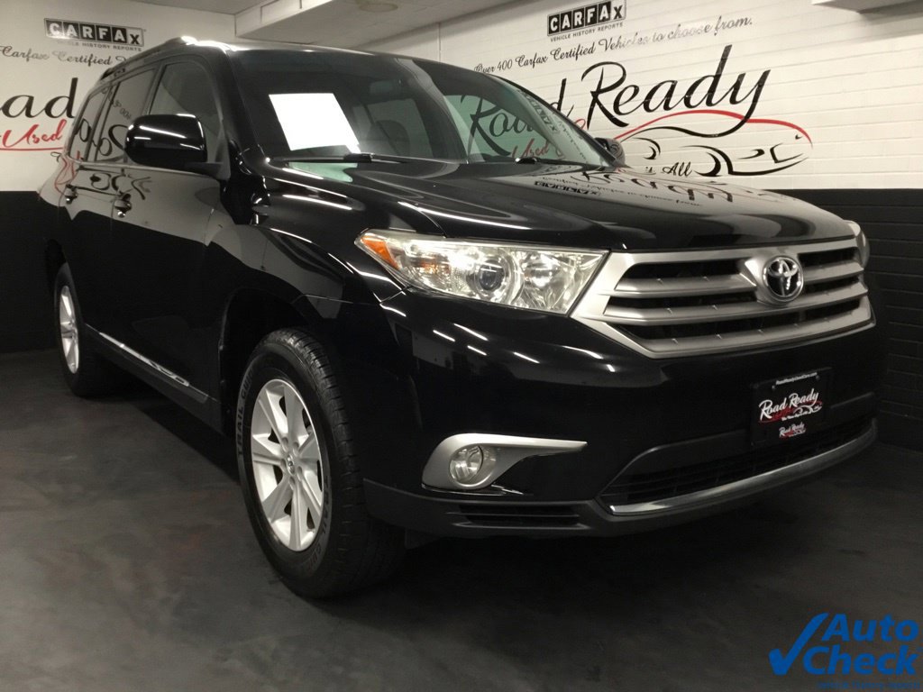 Used 2013 Toyota Highlander Plus AWD/4WD image 3