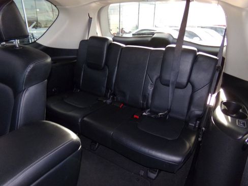 Used 2015 INFINITI QX80 4WD w/ Driver's Assistance Package image 11