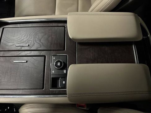 Used 2024 Lincoln Navigator L Reserve image 22