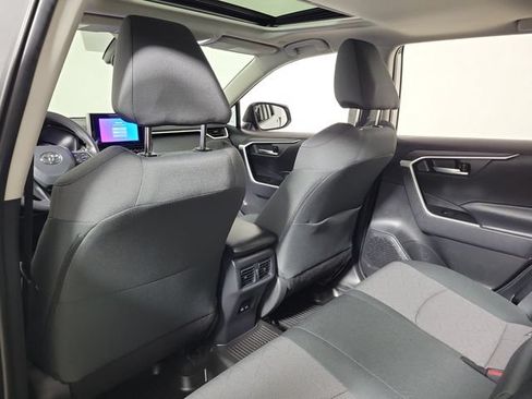 Used 2024 Toyota RAV4 XLE w/ Convenience Package FWD image 11