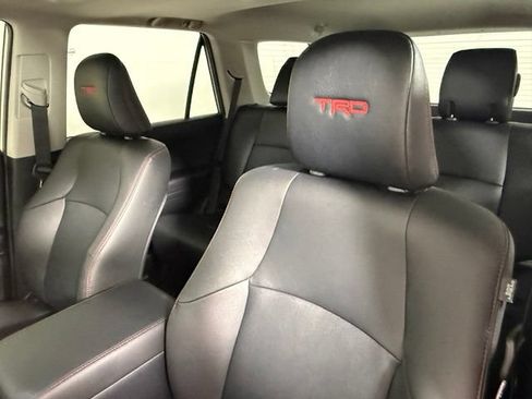 Used 2024 Toyota 4Runner TRD Off-Road Premium w/ Moonroof Package AWD/4WD image 35