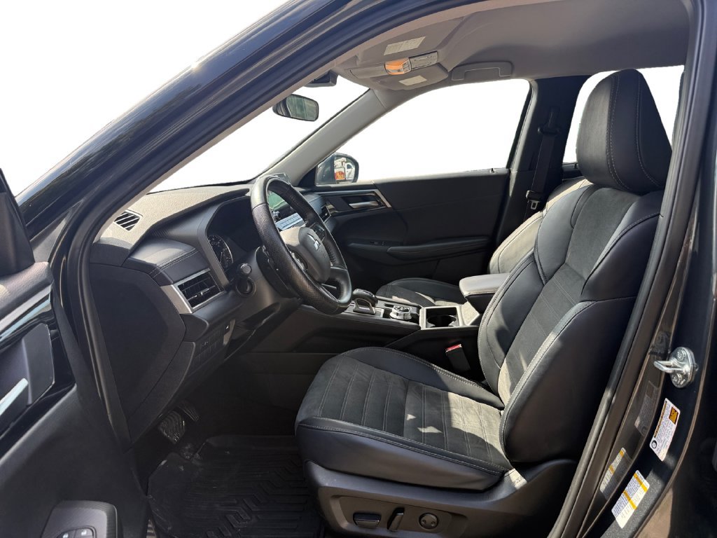 Used 2024 Mitsubishi Outlander SE FWD image 9